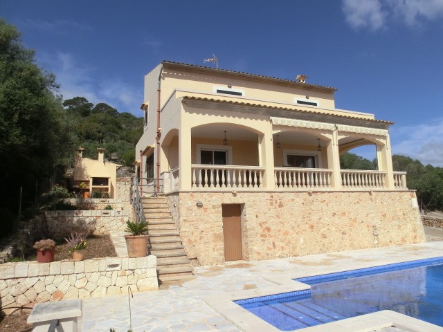 Country house for sale near S’Horta with wonderful panoramic sea views