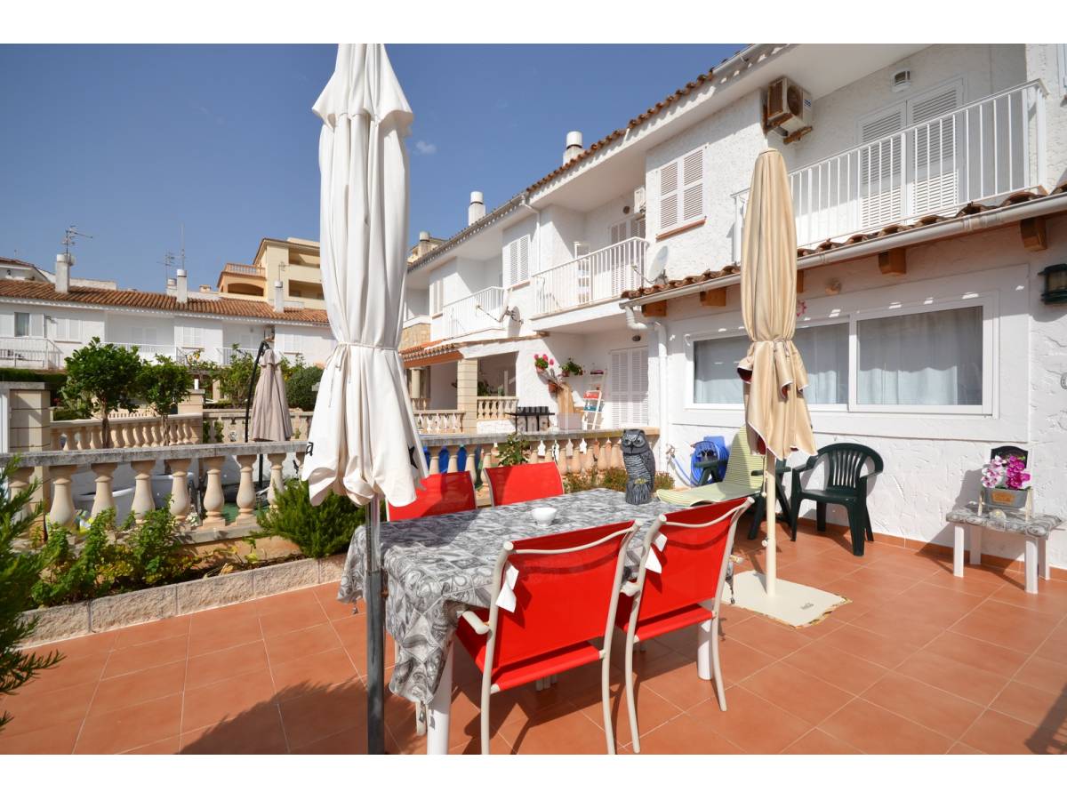 Impeccable terraced house close to the beach for sale in Cala Millor