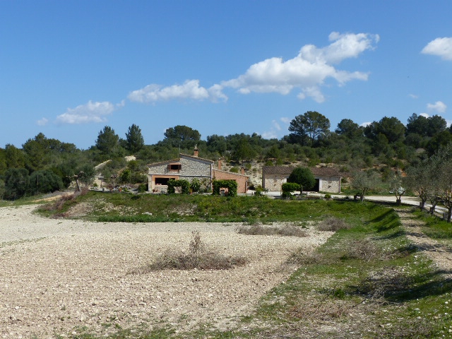 Rustic stone house on a large plot to renovate for sale in Sant Joan