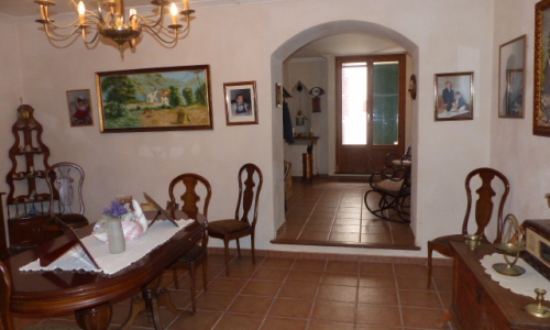 Porreres village house furnished with patios and garage