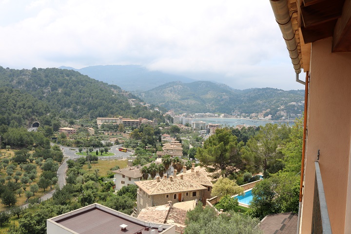 Beautiful sea view apartment with a vacation rental license for sale in Puerto de Sóller