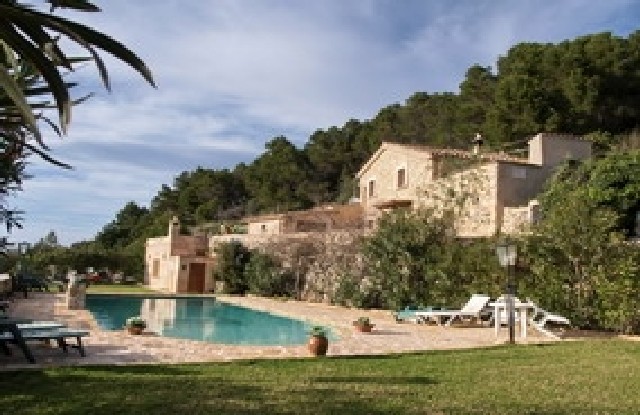 Randa restored old mallorquin country house on a large plot