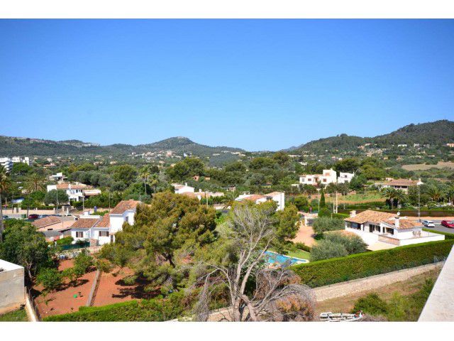 Apartment with roof terrace second line for sale Porto of Cala Bona