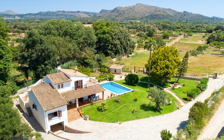 Charming elegantly designed country house for sale in Arta