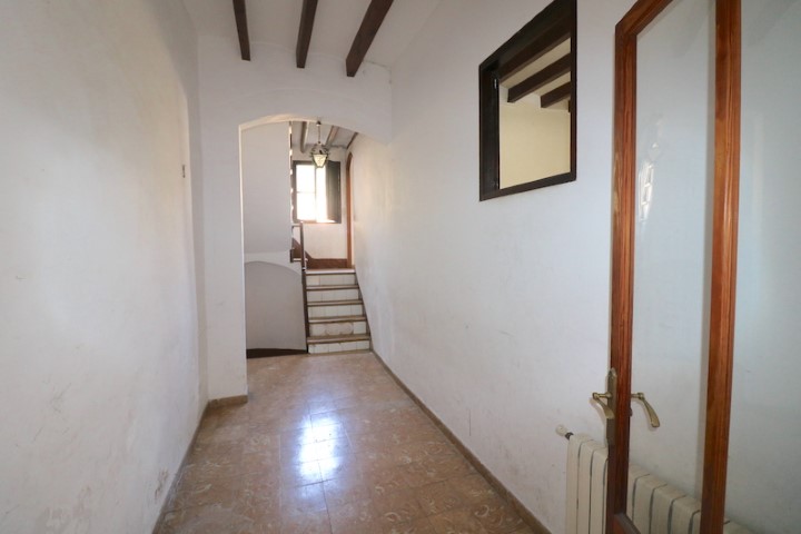Townhouse with a stone facade for sale near the center of Sóller