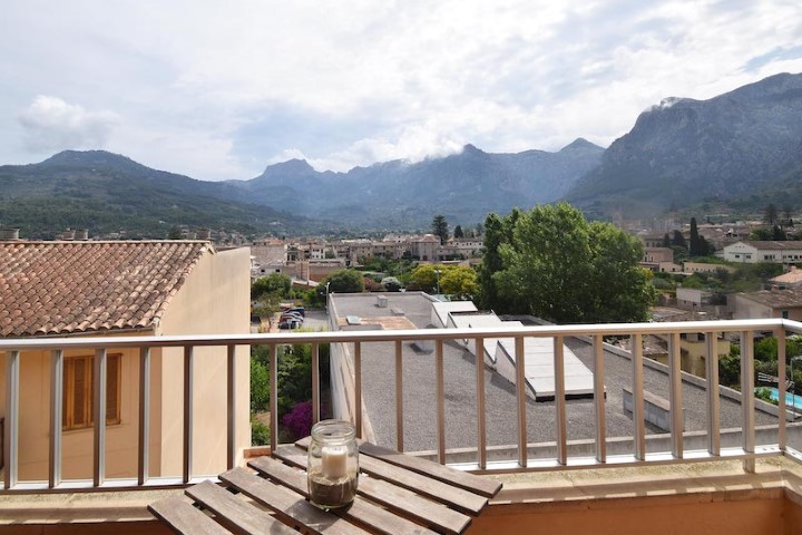 Renovated apartment with two terraces for sale Soller
