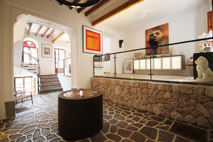 Majorcan house with restored original elements for sale in Fornalutx