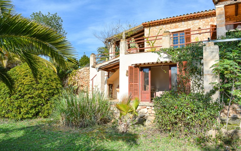 Finca on a large plot with fantastic panoramic views for sale in Sant Llorenç