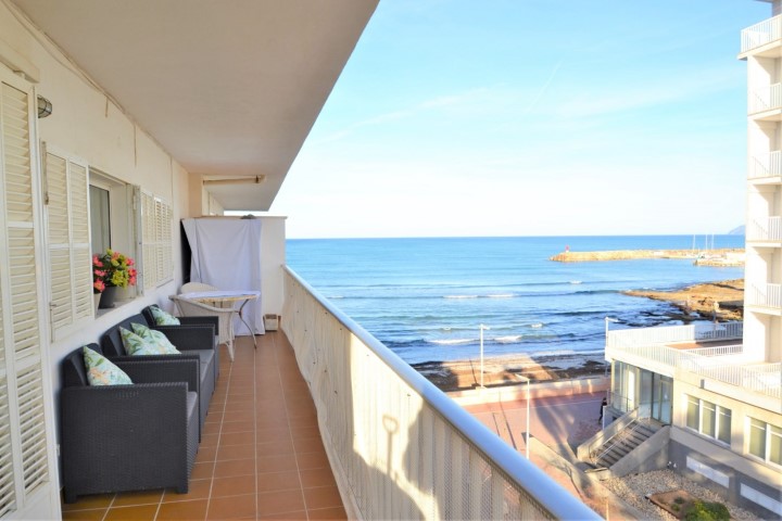 Sea view apartment for sale in Can Picafort