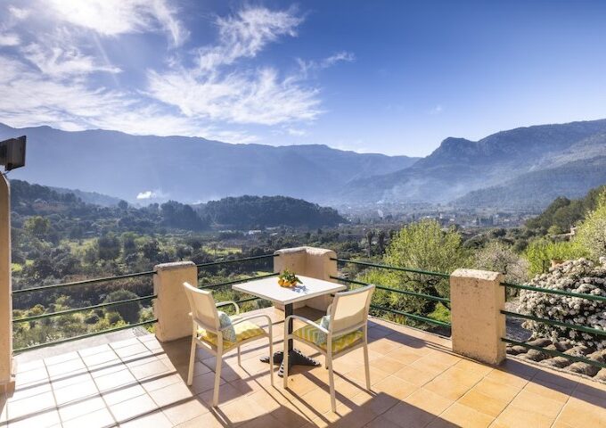 Beautiful country house with spectacular views for sale in Soller