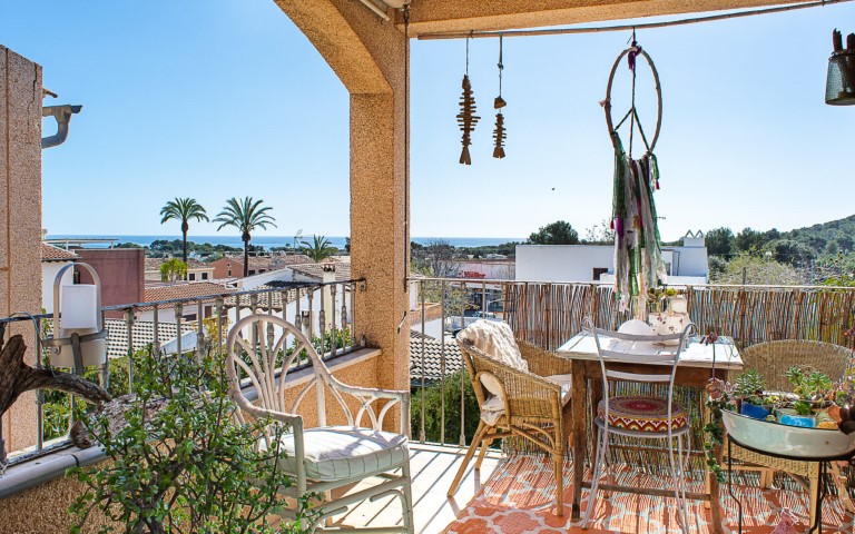 Charming terraced house in a residential complex for sale between Cala Ratjada and Capdepera