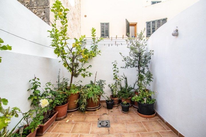 Nice townhouse for sale close to Moscari, Selva, and Lluc in Calimari