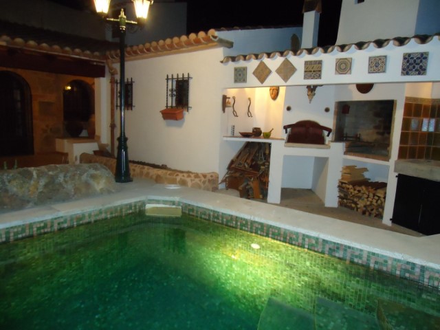 Village house for sale located close to the center of Capdepera