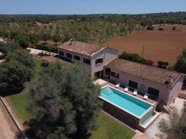 Finca with holiday rental license for sale in Sant Jordi