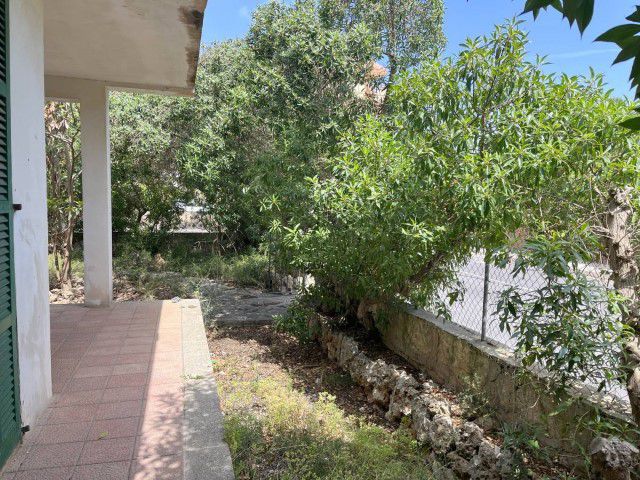 House to renovate for sale close to the center of Cala Millor