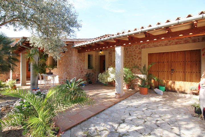 Country house for sale just outside of Fornalutx