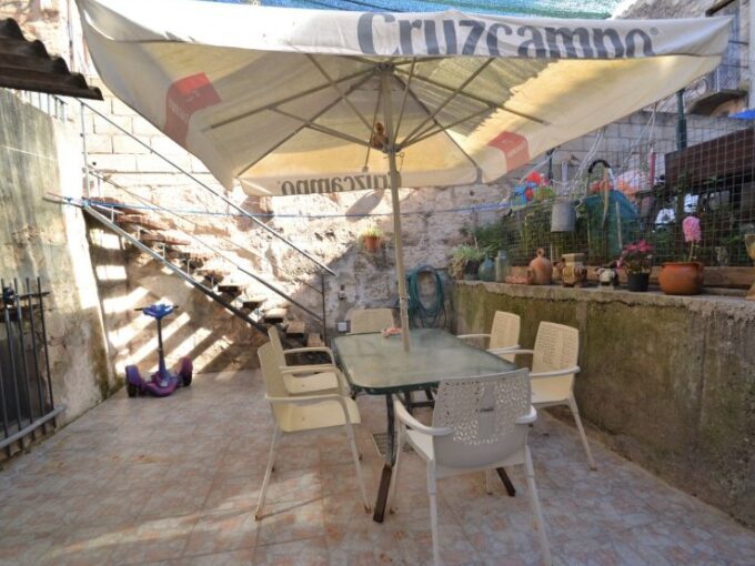 Great opportunity to buy a village house in Muro