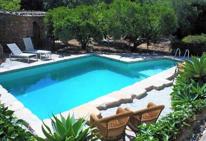 Rustic villa with vacation license for sale in Soller